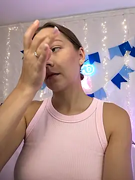 Snapshot of AliceBrayan chatting on September 23, 2025, 5:10 am AliceBrayan online show from September 23, 2025, 5:10 am