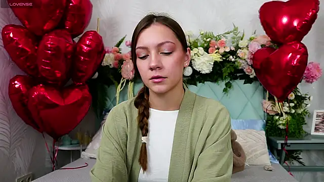 Snapshot of AliceBrayan chatting on February 12, 2026, 5:08 pm AliceBrayan online show from February 12, 2026, 5:08 pm