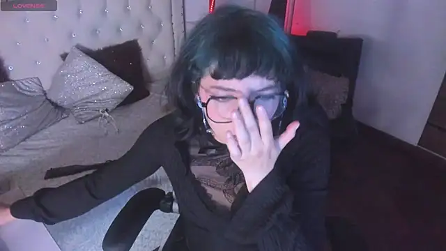 Ghosty Doll online show from March 12, 2025, 8:10 pm