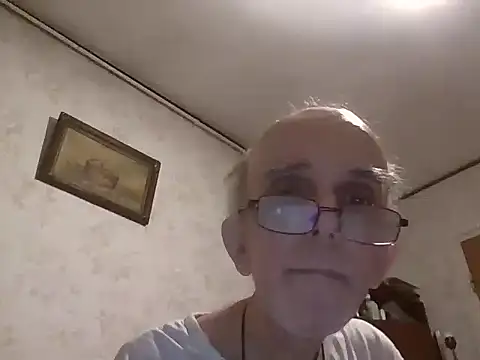 mariusica1xh online show from November 1, 2025, 11:51 pm