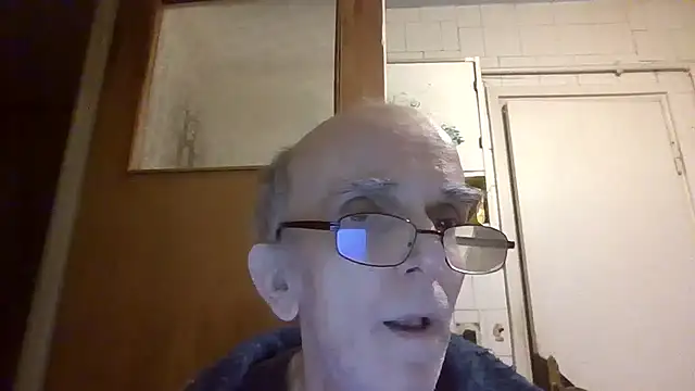 mariusica1xh online show from March 29, 2026, 4:29 pm