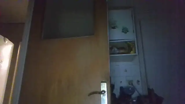 mariusica1xh online show from April 9, 2026, 9:42 pm