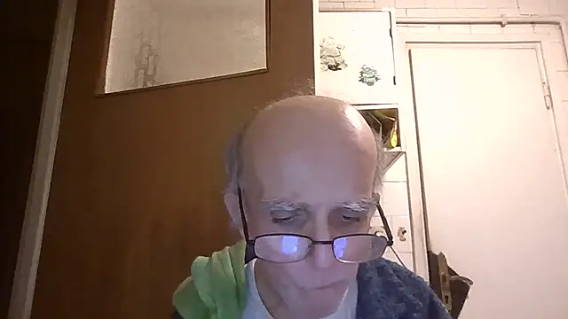 mariusica1xh online show from April 16, 2026, 8:53 pm