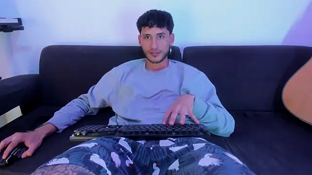 Henrikk senn online show from January 7, 2026, 7:49 pm