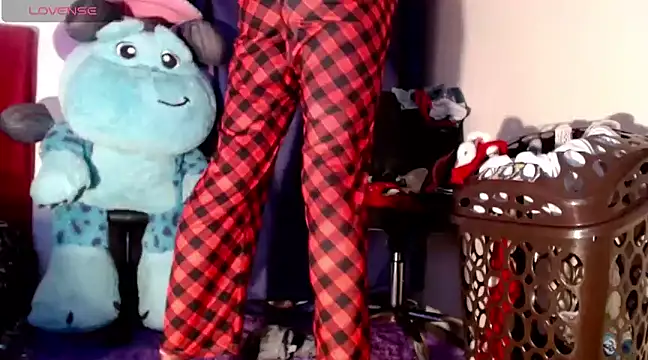 nicol gill  online show from February 4, 2025, 11:27 am