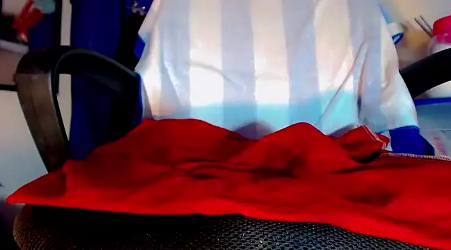 nicol gill  online show from February 6, 2025, 2:37 pm