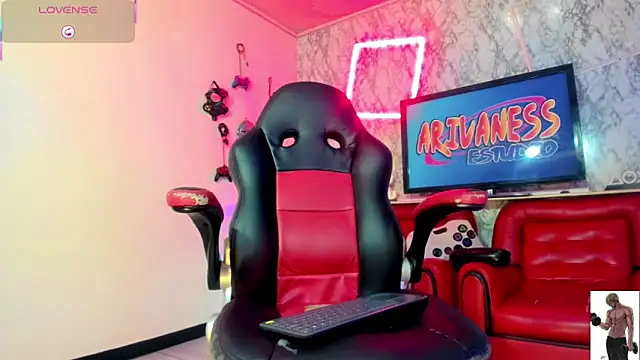 nicol gill  online show from April 8, 2026, 11:10 am