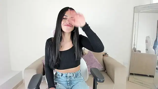 Charlotte cowell sub1  online show from January 11, 2025, 9:46 pm