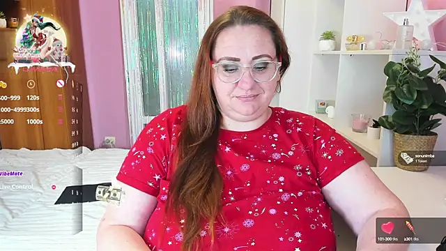 Snapshot of lovely_adelle chatting on December 24, 2024, 12:22 pm lovely adelle online show from December 24, 2024, 12:22 pm