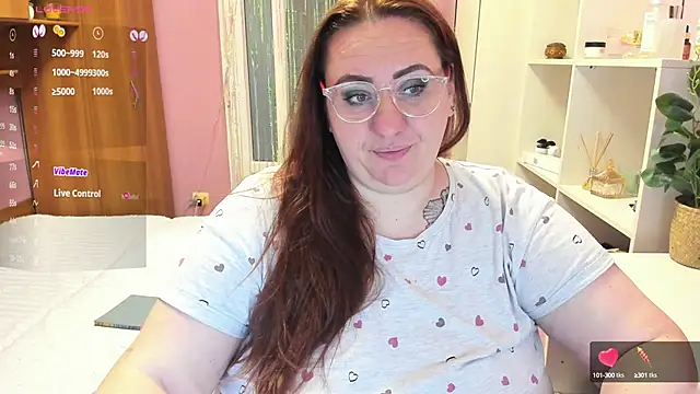 Snapshot of lovely_adelle chatting on February 2, 2025, 3:39 pm lovely adelle online show from February 2, 2025, 3:39 pm