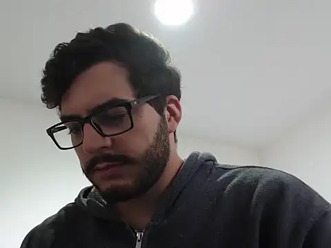 thomas gun online show from December 16, 2025, 3:06 pm