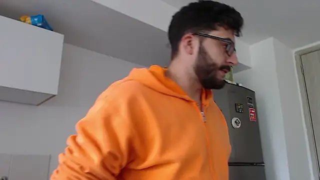 thomas gun online show from February 3, 2026, 3:28 pm