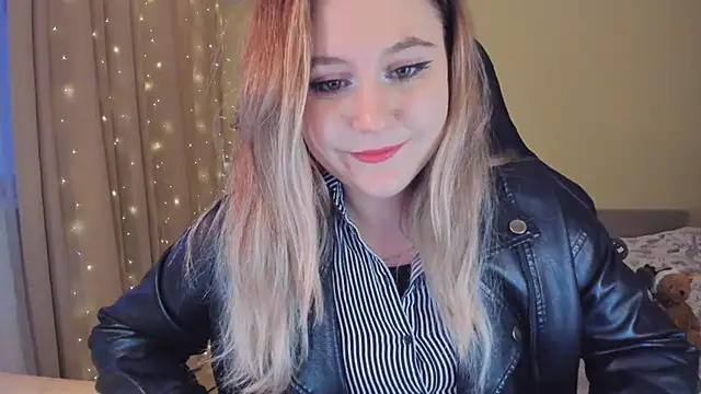 Diana Flower online show from January 2, 2025, 12:24 pm