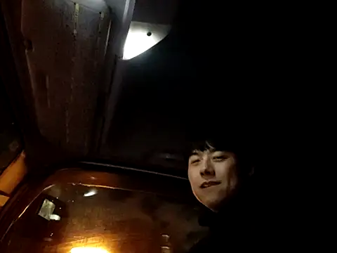 whitebriefboy online show from January 8, 2026, 3:36 pm