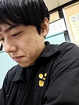 whitebriefboy online show from April 16, 2026, 4:52 pm