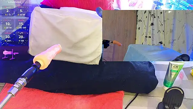 jolee   online show from February 4, 2026, 1:22 am