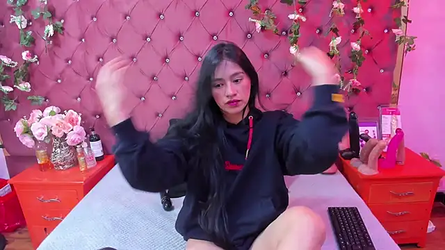 Mariana Prin online show from November 29, 2025, 2:47 am