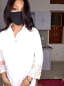 riya190 online show from April 12, 2026, 5:29 pm