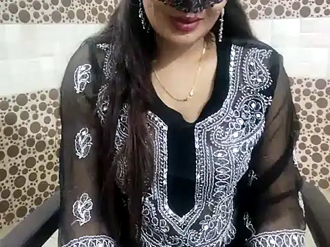 Aarvi Arora online show from December 5, 2024, 5:17 pm