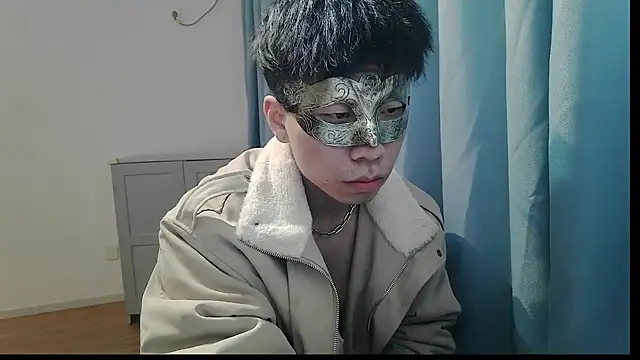 shuai321 online show from February 24, 2025, 4:04 pm