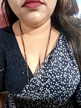 Beautyy38 online show from April 7, 2026, 5:08 am