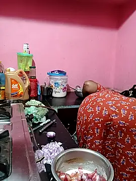 Renuma online show from November 4, 2025, 12:43 am