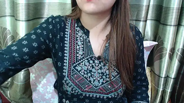 queen angelina online show from February 22, 2026, 12:45 am