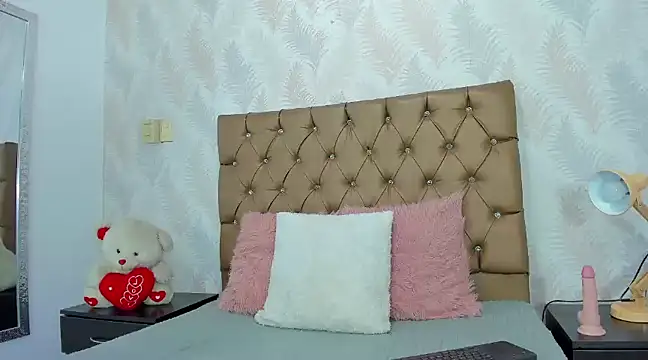 Snapshot of any_rox chatting on February 8, 2025, 1:33 pm any rox online show from February 8, 2025, 1:33 pm