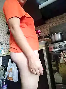 Snapshot of Im_Alma_ chatting on December 9, 2024, 5:52 pm Im Alma online show from December 9, 2024, 5:52 pm