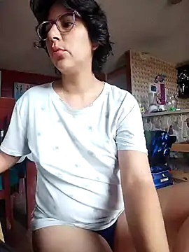 Snapshot of Im_Alma_ chatting on December 19, 2024, 2:35 pm Im Alma online show from December 19, 2024, 2:35 pm