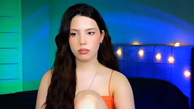 Stacy Gonzales  online show from February 5, 2025, 9:46 am