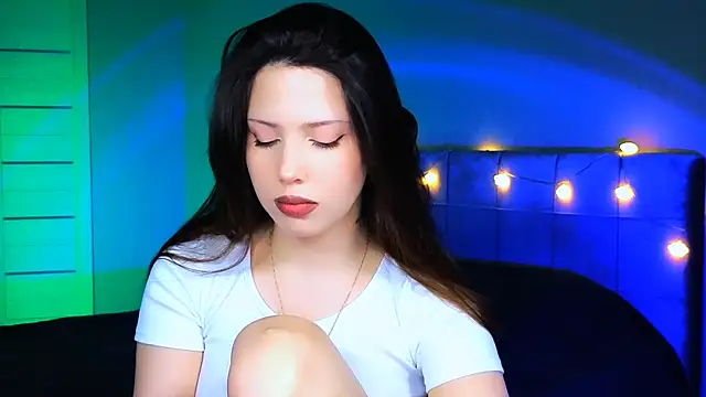 Stacy Gonzales  online show from March 4, 2025, 9:29 am