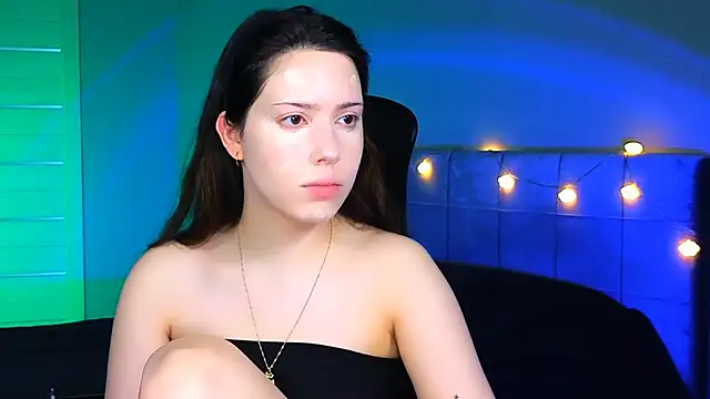 Stacy Gonzales  online show from March 21, 2025, 6:16 am