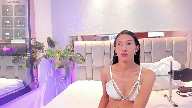 RoseTaylor   online show from November 25, 2025, 5:07 am