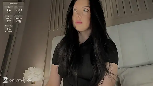 MENNDI online show from October 3, 2025, 6:10 am