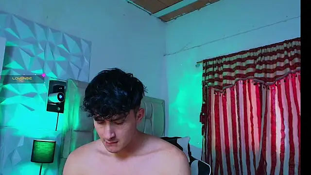 santyago taylor online show from January 22, 2025, 9:43 pm