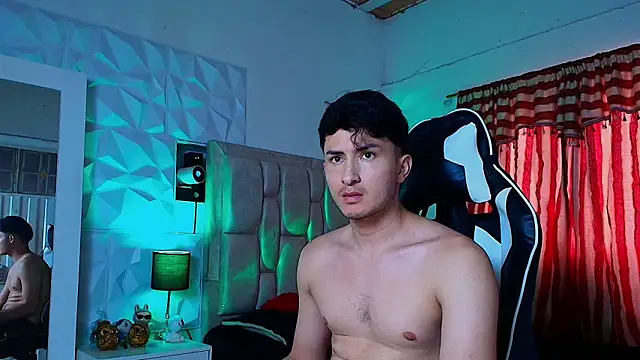 santyago taylor online show from February 10, 2025, 6:24 pm