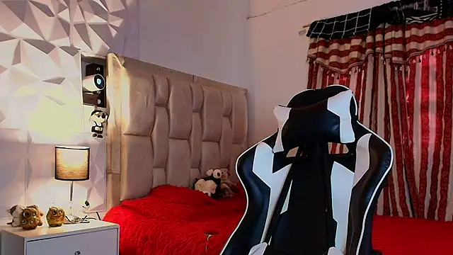 santyago taylor online show from March 21, 2025, 9:01 pm