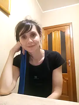 Francenia lolis online show from October 11, 2025, 9:46 pm