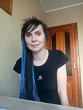 Francenia lolis online show from October 20, 2025, 7:42 am