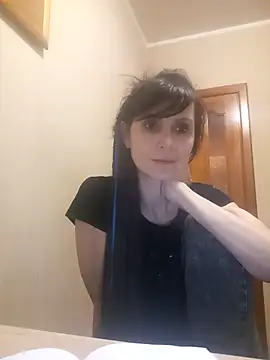 Francenia lolis online show from October 29, 2025, 7:48 pm