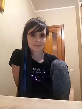 Francenia lolis online show from November 4, 2025, 8:52 pm