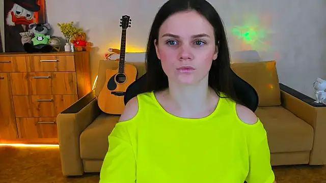 Snapshot of Lora_Cain chatting on December 5, 2024, 2:11 pm Lora Cain online show from December 5, 2024, 2:11 pm