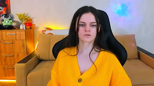 Snapshot of Lora_Cain chatting on December 5, 2024, 5:17 pm Lora Cain online show from December 5, 2024, 5:17 pm