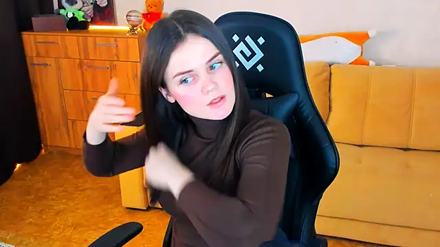 Snapshot of Lora_Cain chatting on January 9, 2025, 1:56 pm Lora Cain online show from January 9, 2025, 1:56 pm