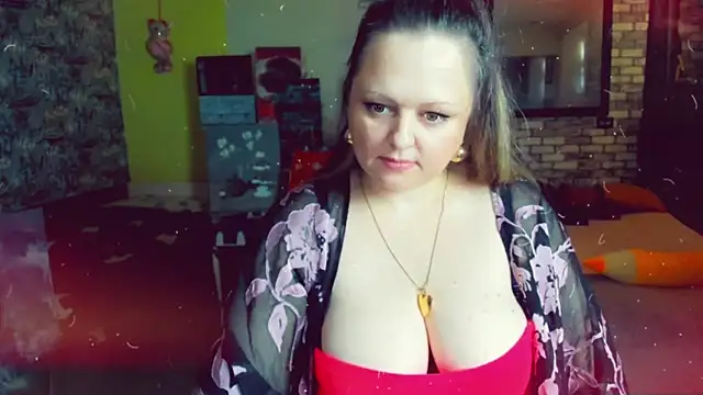 KlaraHoll online show from December 14, 2024, 8:45 am