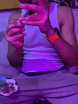 thesummerboy online show from December 19, 2024, 10:21 pm