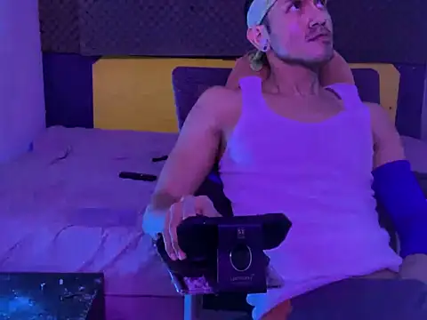 thesummerboy online show from November 22, 2025, 8:35 am