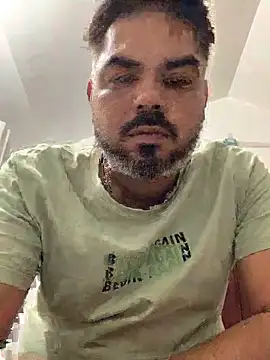 Snapshot of rags_pussylicker chatting on November 29, 2025, 4:32 pm rags pussylicker online show from November 29, 2025, 4:32 pm