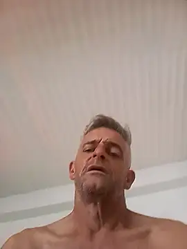 NICJOHNS online show from December 29, 2024, 1:49 pm